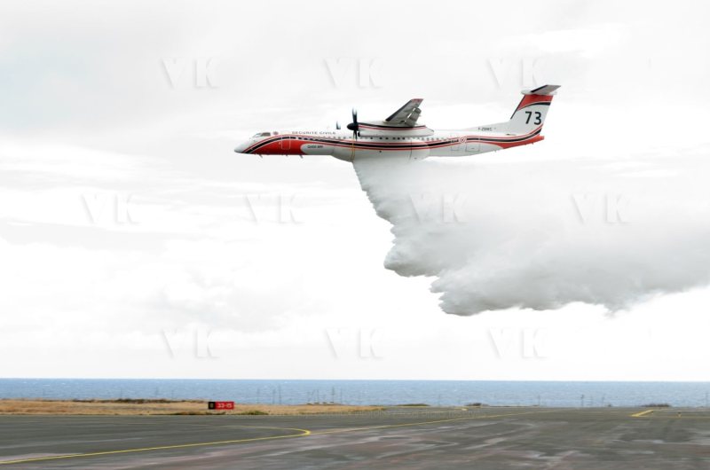 National capacity Securite Civile - Fight against forest fires at Pierrefonds Airport..Presentation of the plan to restore forests destroyed and the material (Pelicandrome, Dash8, vehicles).