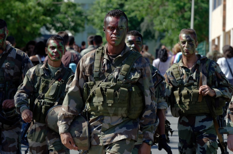 2e RPIMa Demonstration militaire parachutiste