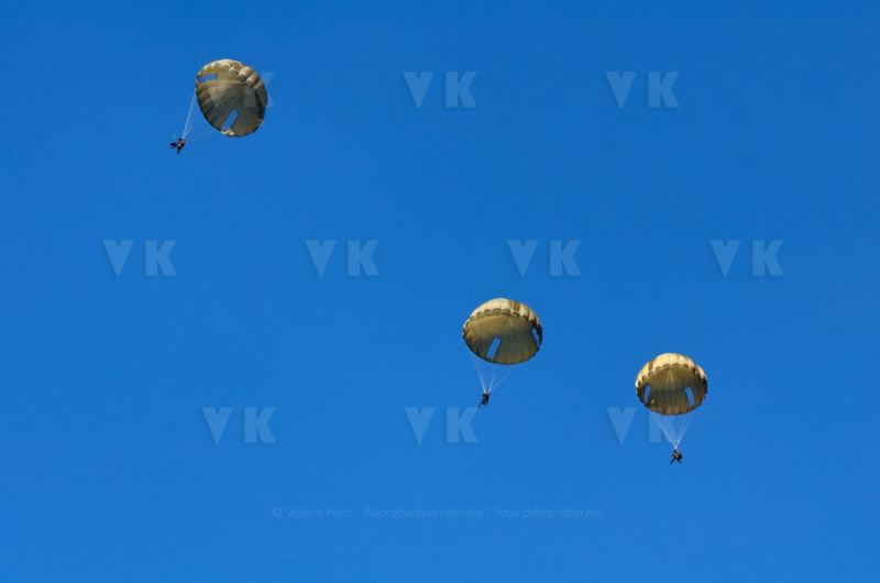 Militaires parachutistes du 2e RPIMa