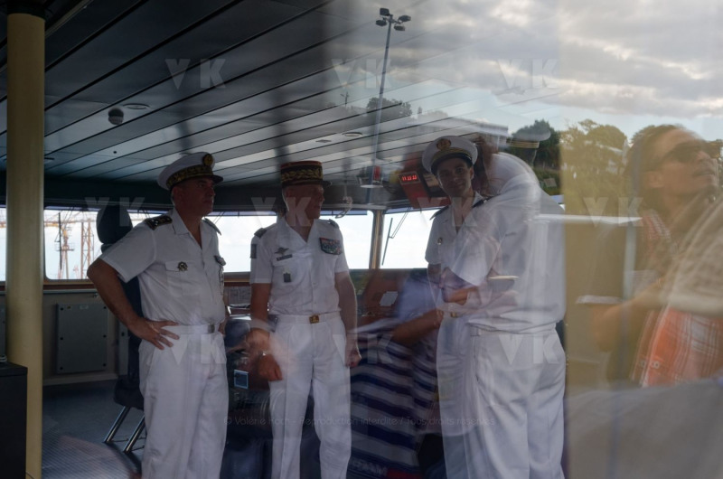 Arrivee du B2M Champlain a la Reunion