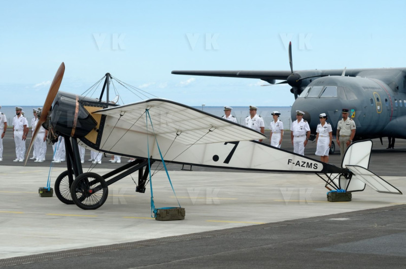 Ceremonie pour le centenaire de la disparition de Roland Garros au DA181 de la Reunion