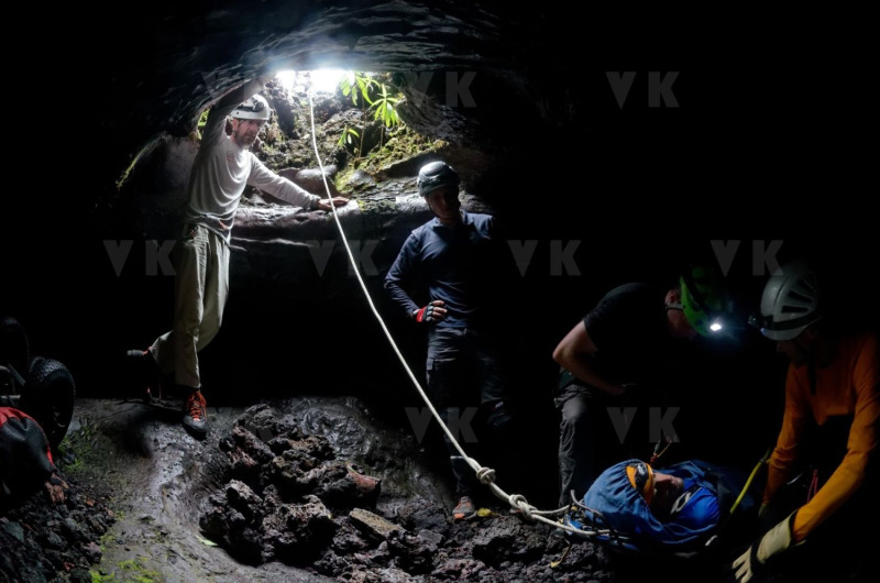Exercice de secours dans les tunnels de lave du Piton de la Fournaise
