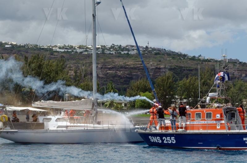 Demonstration SNSM pour les 10 ans de la station de Saint-Gilles-les-Bains