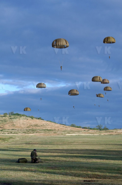 Exercice militaire parachutistes 2e RPIMa