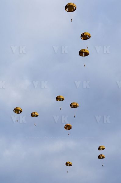 Exercice militaire parachutistes 2e RPIMa