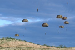 Exercice militaire parachutistes 2e RPIMa