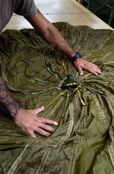 Militaires parachutistes