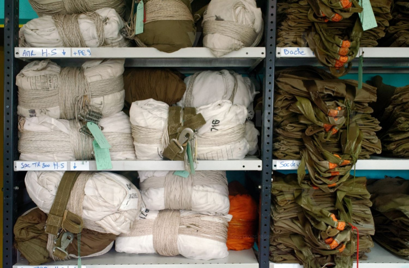 Militaires parachutistes