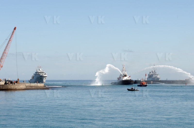 Arrivee du B2M Champlain a la Reunion