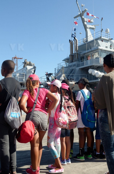 Arrivee du B2M Champlain a la Reunion