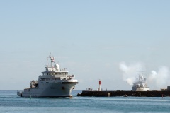 Arrivee du B2M Champlain a la Reunion