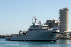 Arrivee du B2M Champlain a la Reunion