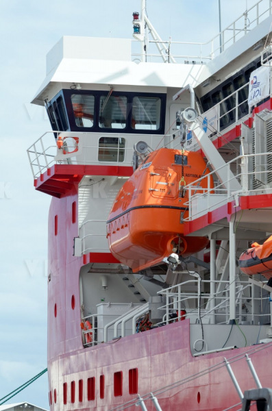 Arrivee du patrouilleur Astrolabe a La Reunion