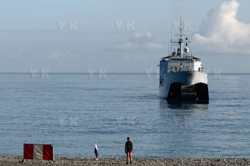Batiment militaire BATRAL Marine Nationale