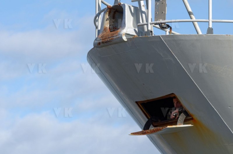 Batiment militaire BATRAL Marine Nationale