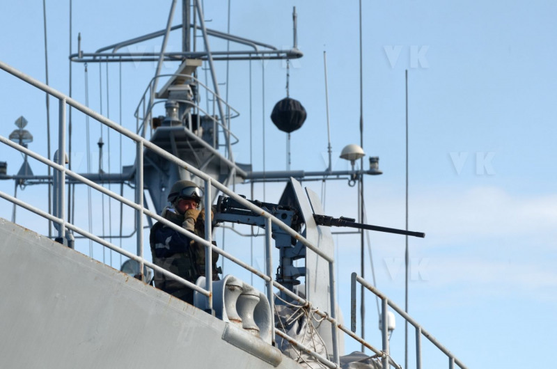 Batiment militaire BATRAL Marine Nationale