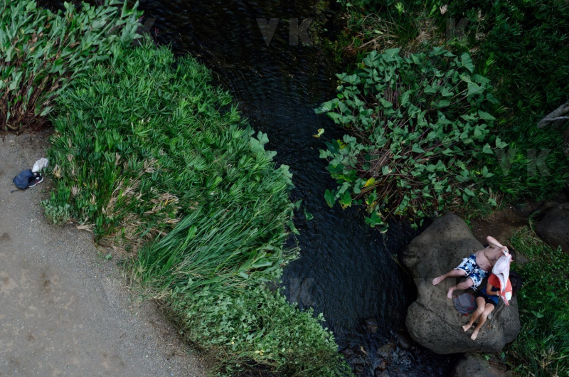 Couple sur un rocher