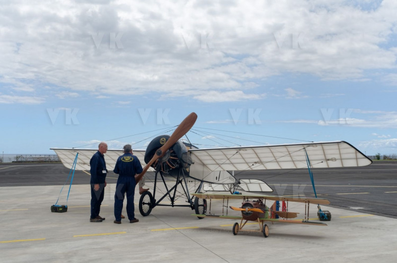 Ceremonie pour le centenaire de la disparition de Roland Garros au DA181 de la Reunion