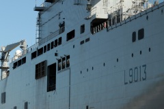 Dans le cadre de l'operation Resilience, la mission Jeanne d'Arc armee par le PHA Mistral et la FLF Guepratte, est arrivee ce matin a La Reunion en provenance de Mayotte. Les batiments vont se reapprovisionner et le PHA va embarquer 300 tonnes de fret (sanitaire, denrees, materiel) avant d'appareiller le 13 avril prochain pour un retour sur Mayotte - As part of Operation Resilience, the Jeanne d'Arc mission, armed by the PHA Mistral and the FLF Guepratte, arrived this morning in La Reunion from Mayotte. The buildings will be restocked and the PHA will take on 300 tonnes of freight (sanitary, food, equipment) before leaving on April 13 for a return to Mayotte.