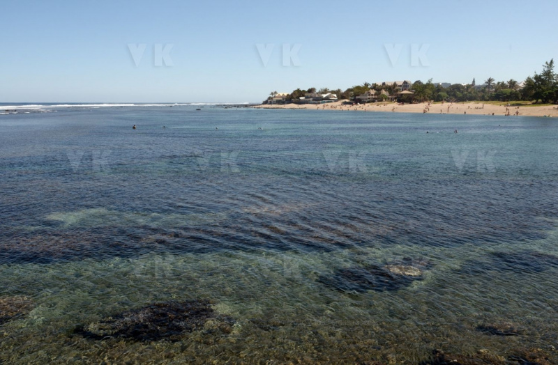 COVID Outbreak -Premier week-end de deconfinement a La Reunion - First deconfinement weekend at Reunion