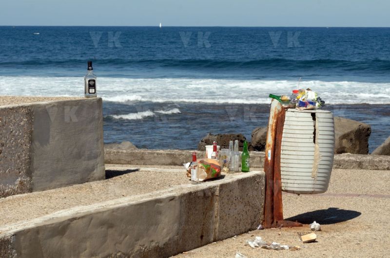 COVID Outbreak -Premier week-end de deconfinement a La Reunion - First deconfinement weekend at Reunion