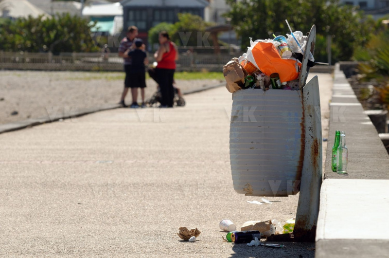 COVID Outbreak -Premier week-end de deconfinement a La Reunion - First deconfinement weekend at Reunion