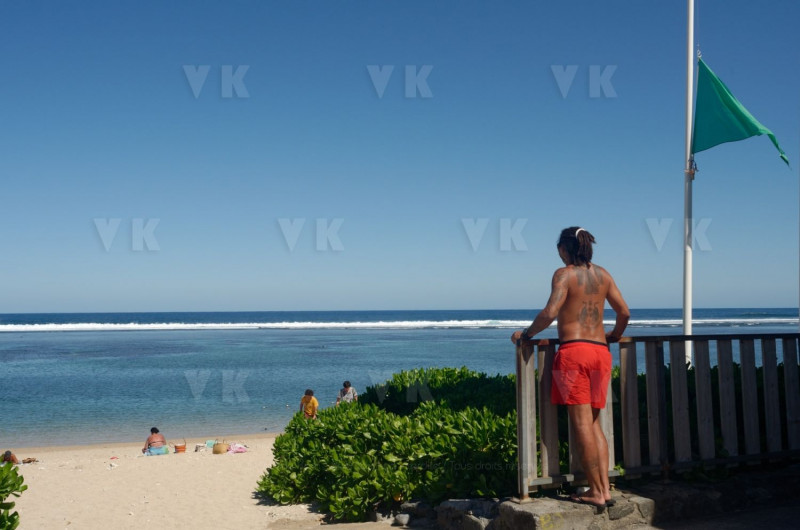 COVID Outbreak -Premier week-end de deconfinement a La Reunion - First deconfinement weekend at Reunion