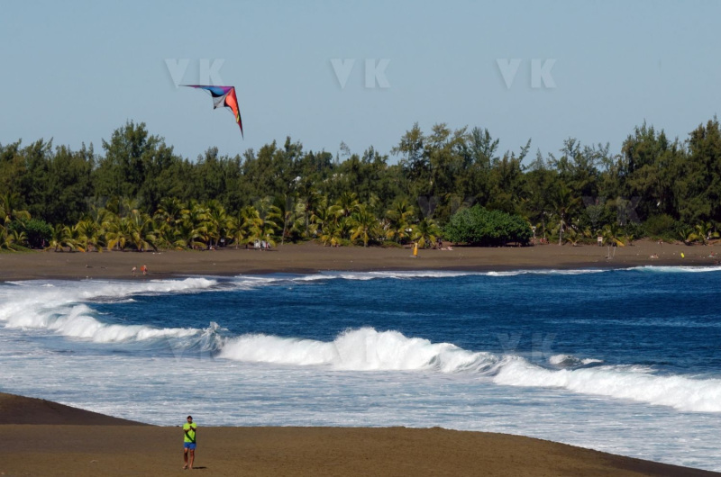 COVID Outbreak -Premier week-end de deconfinement a La Reunion - First deconfinement weekend at Reunion