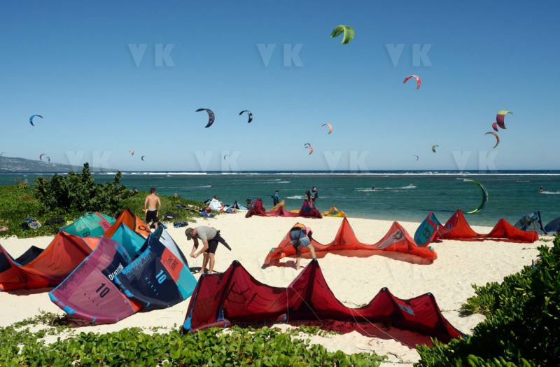 COVID Outbreak -Premier week-end de deconfinement a La Reunion - First deconfinement weekend at Reunion