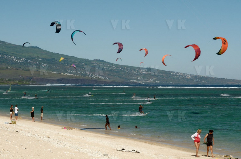 COVID Outbreak -Premier week-end de deconfinement a La Reunion - First deconfinement weekend at Reunion