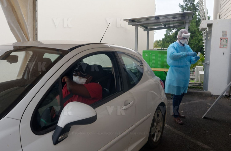 Covid-19 Drive a La Reunion - COVID-19 Drive in Reunion