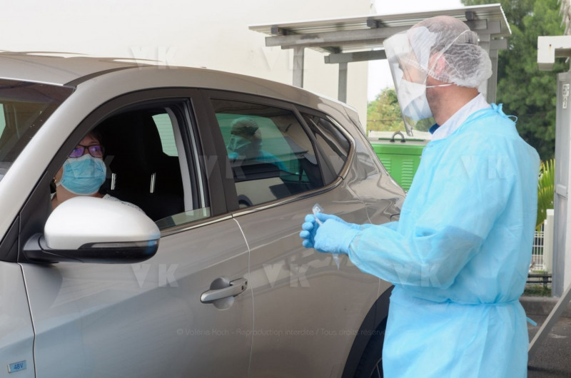 Covid-19 Drive a La Reunion - COVID-19 Drive in Reunion