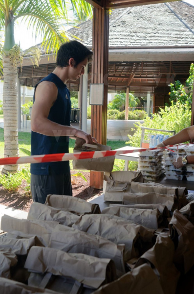 COVID19 - Quatorzaine a l'hotel pour deux etudiants de retour a La Reunion - Fortnight at the hotel for two students returning to La Reunion