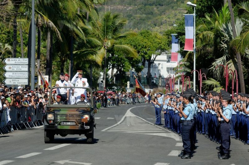 Defile du 14 juilet a La Reunion
