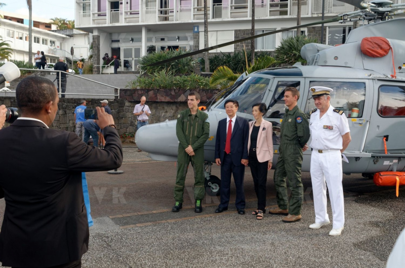 Helicoptere militaire aeronale en demonstration