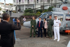 Helicoptere militaire aeronale en demonstration