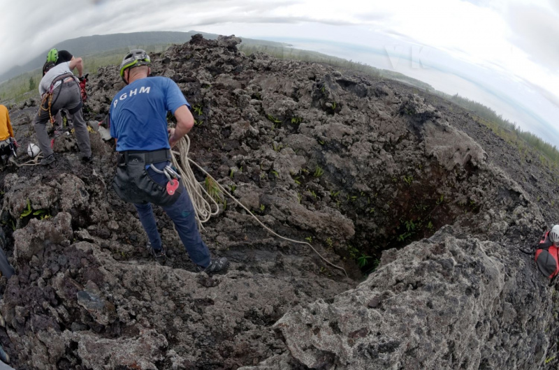 Exercice de secours dans les tunnels de lave du Piton de la Fournaise