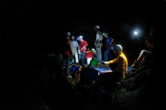 Exercice de secours dans les tunnels de lave du Piton de la Fournaise