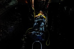 Exercice de secours dans les tunnels de lave du Piton de la Fournaise