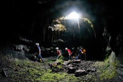 Exercice de secours dans les tunnels de lave du Piton de la Fournaise
