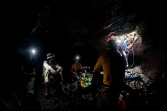 Exercice de secours dans les tunnels de lave du Piton de la Fournaise