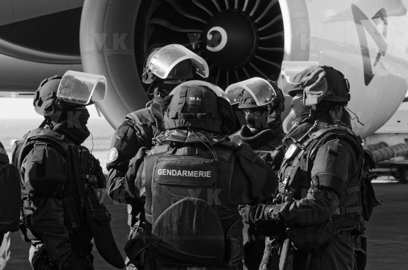 Exercice PIRATAIR avec les specialistes du GPI (future antenne GIGN)