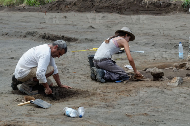 Fouilles archeologiques sur un site d'habitat du XVIIIe siecle a Saint-Paul, route des Premiers Français