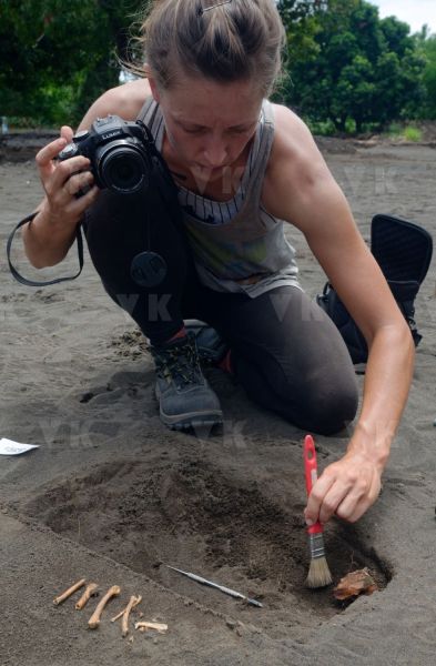Fouilles archeologiques sur un site d'habitat du XVIIIe siecle a Saint-Paul, route des Premiers Français