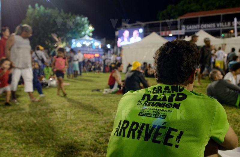 Les traileurs de la Mascareignes, course du Grand Raid, a l'arrivee au stade de la Redoute, Saint-Denis. Mascarene trailers, race of the Grand Raid, at the arrival, la Redoute stadium, Saint-Denis town.