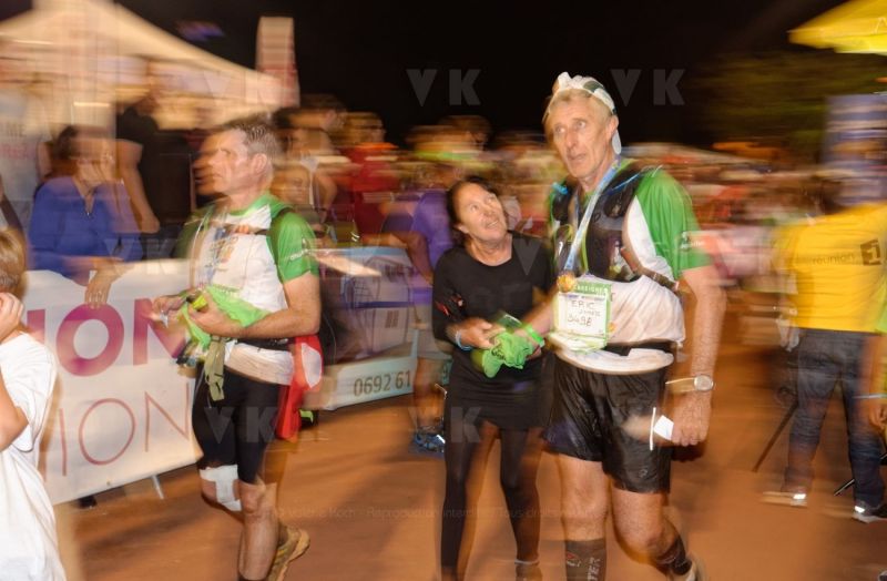 Les traileurs de la Mascareignes, course du Grand Raid, a l'arrivee au stade de la Redoute, Saint-Denis. Mascarene trailers, race of the Grand Raid, at the arrival, la Redoute stadium, Saint-Denis town.