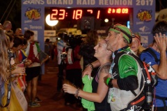 Les traileurs de la Mascareignes, course du Grand Raid, a l'arrivee au stade de la Redoute, Saint-Denis. Mascarene trailers, race of the Grand Raid, at the arrival, la Redoute stadium, Saint-Denis town.
