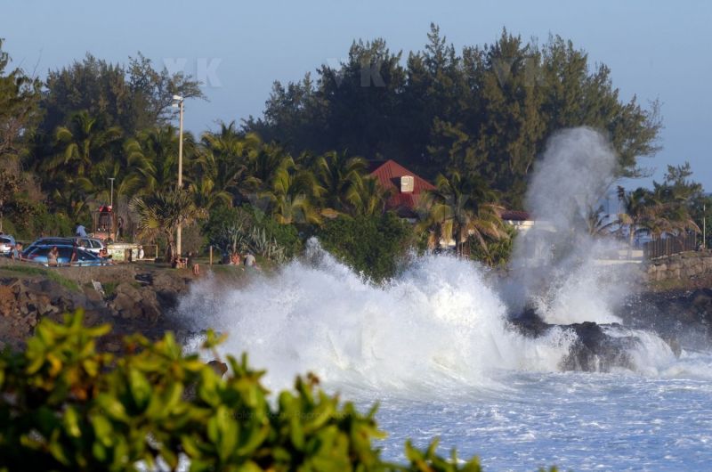 Train de houle a La Reunion - Swell train in Reunion