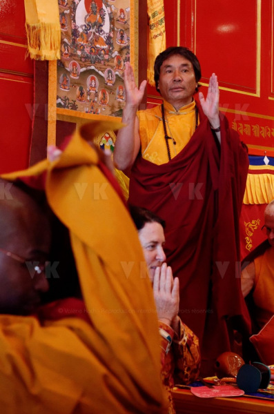 Inauguration du 1er temple bouddhiste tibetain de la zone sud de l'ocean Indien - Inauguration of the first Tibetan Buddhist temple in the southern Indian Ocean