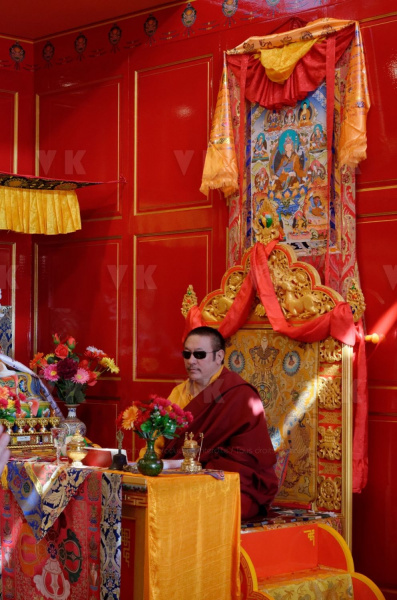 Inauguration du 1er temple bouddhiste tibetain de la zone sud de l'ocean Indien - Inauguration of the first Tibetan Buddhist temple in the southern Indian Ocean